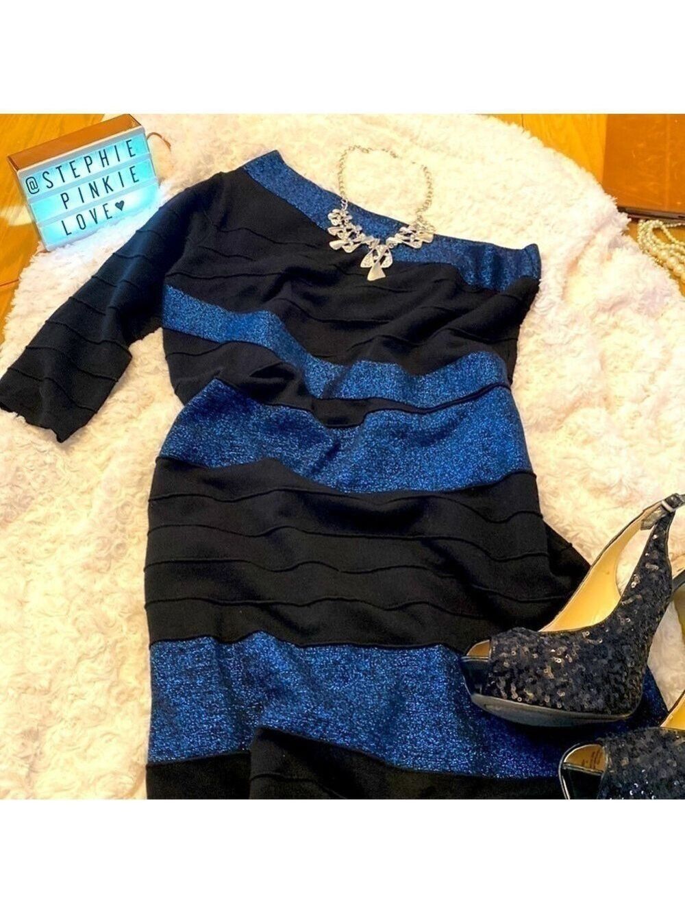 𝅺PARTY time 🥳 SEXY One Shoulder bare Black and Metallic Blue.